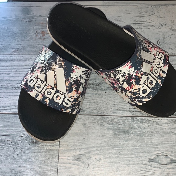 adidas Shoes - Adidas Size 6 Women’s Slides